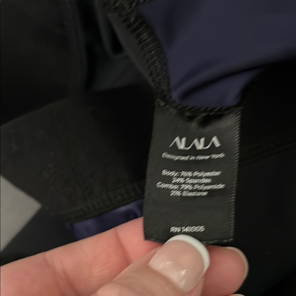 Alala Black/Liquid Navy Harley Tight Size Large - Picture 8 of 8